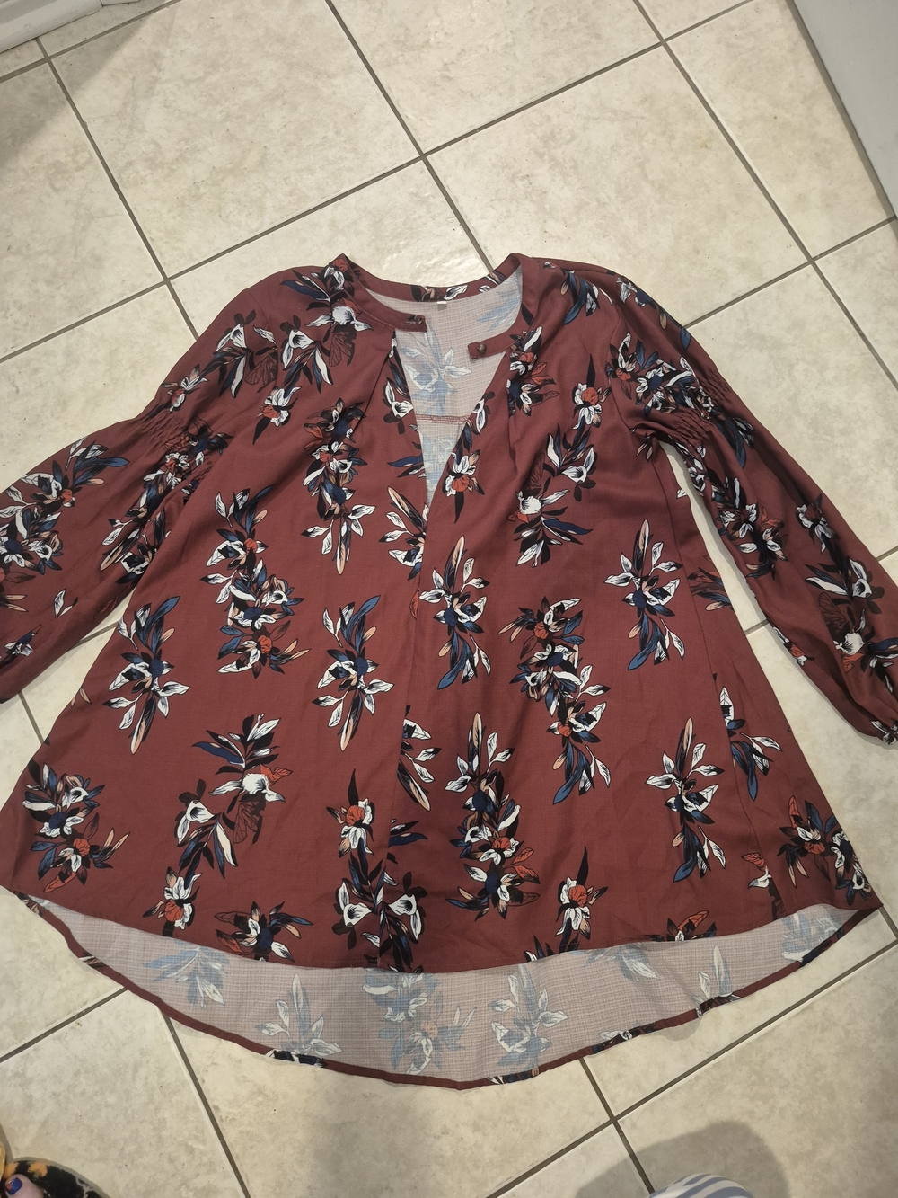 BOGO SHEIN Rust Floral V-Neck Long Sleeve Tunic Top